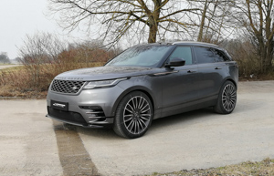 SUV di medie dimensioni con molto vapore